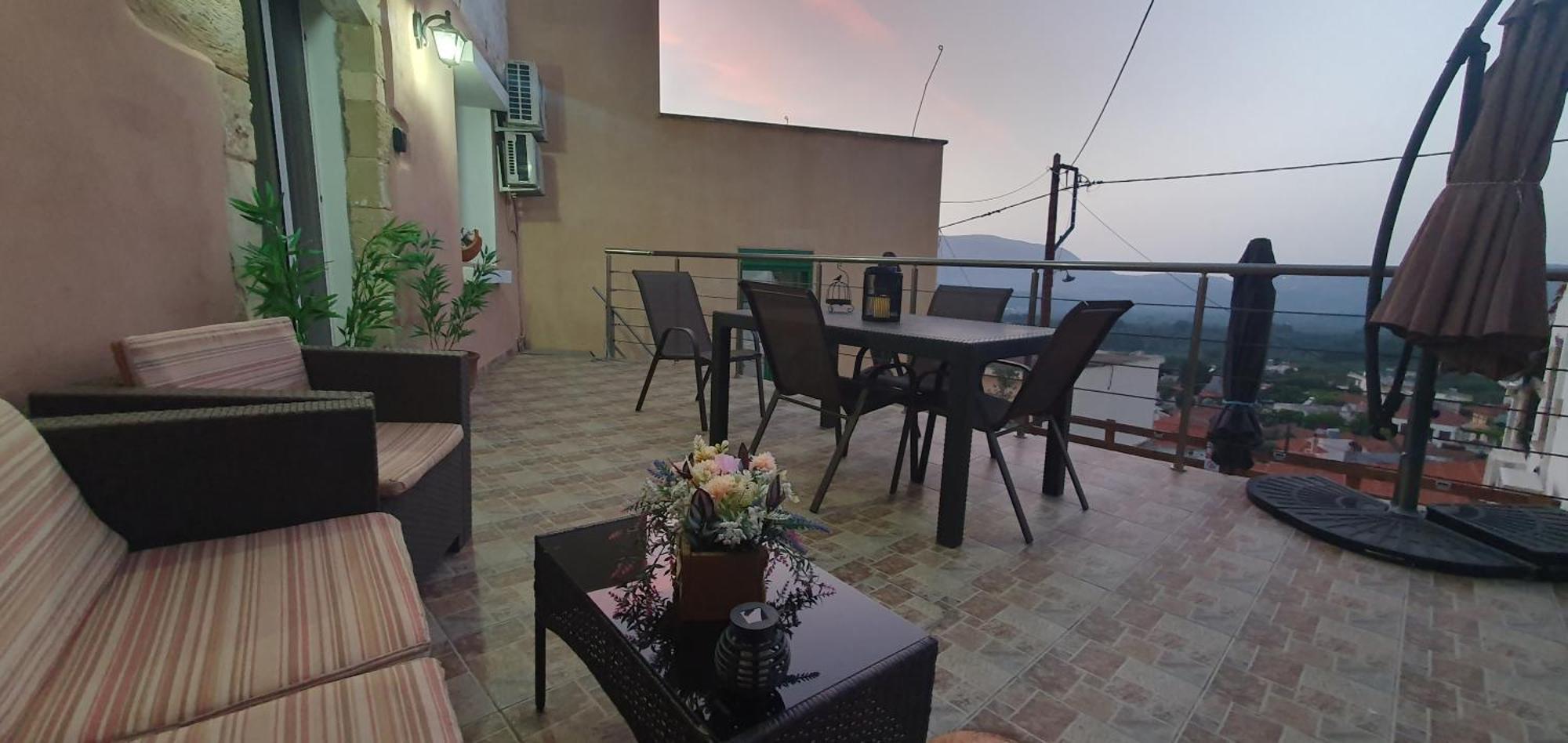 Chrisi Traditional House Neon Khorion  Bagian luar foto